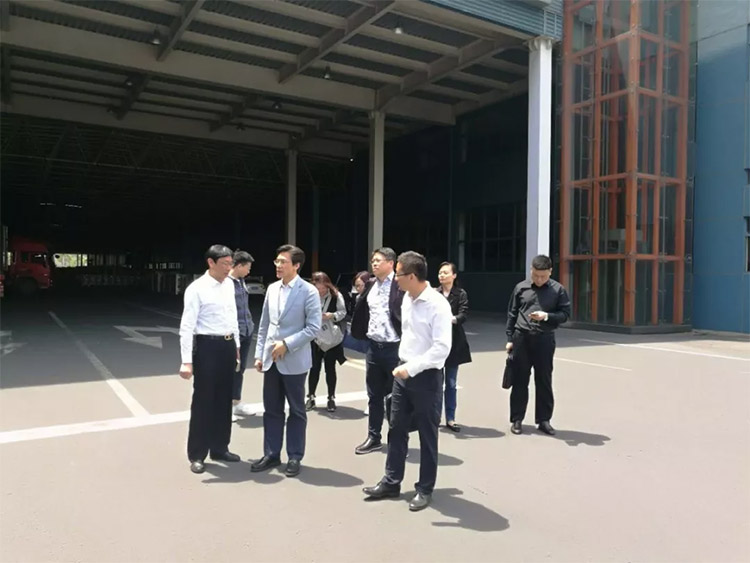 δ-4.jpg